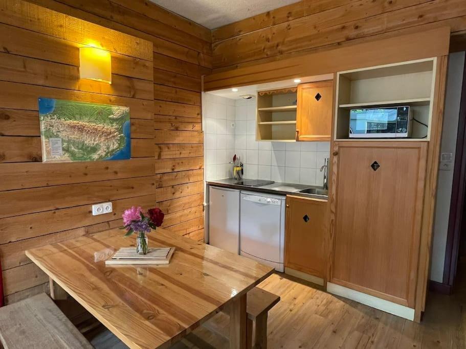 T2 Classe 3 Etoiles Coeur De Village Et Piscine Ext Apartment